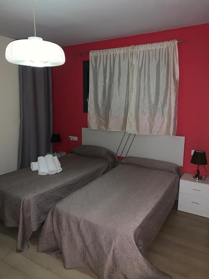 Apartamentos 16:9 Suites Almeria Exterior photo