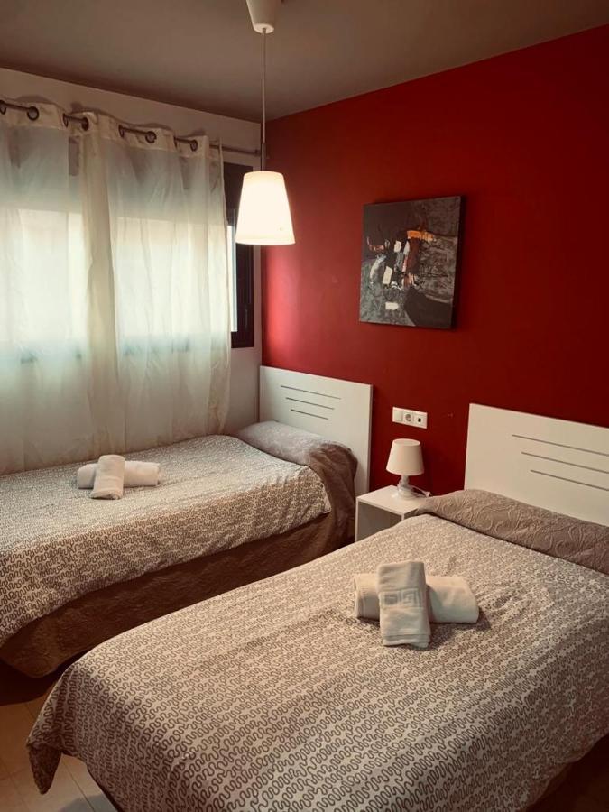 Apartamentos 16:9 Suites Almeria Exterior photo