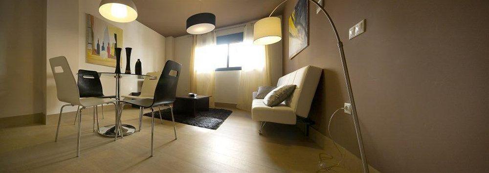 Apartamentos 16:9 Suites Almeria Exterior photo